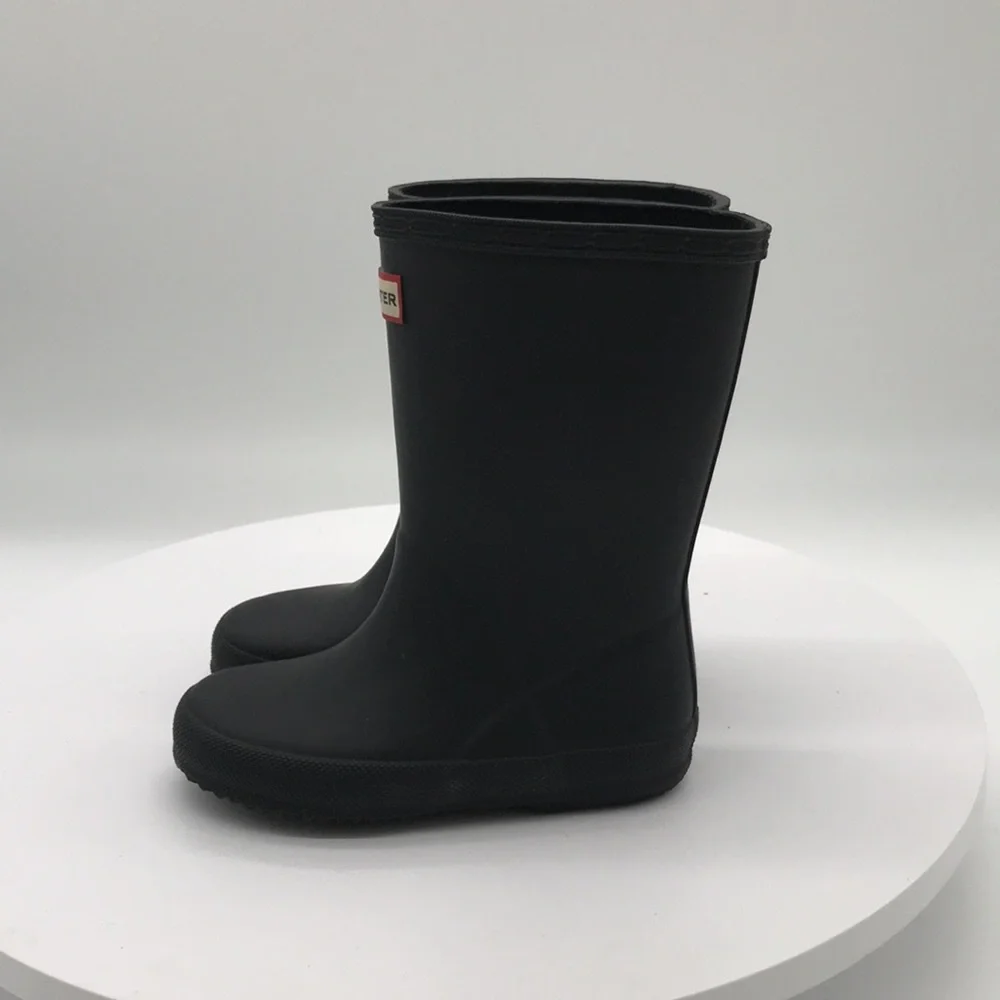 Hunter kids boots size 10 US